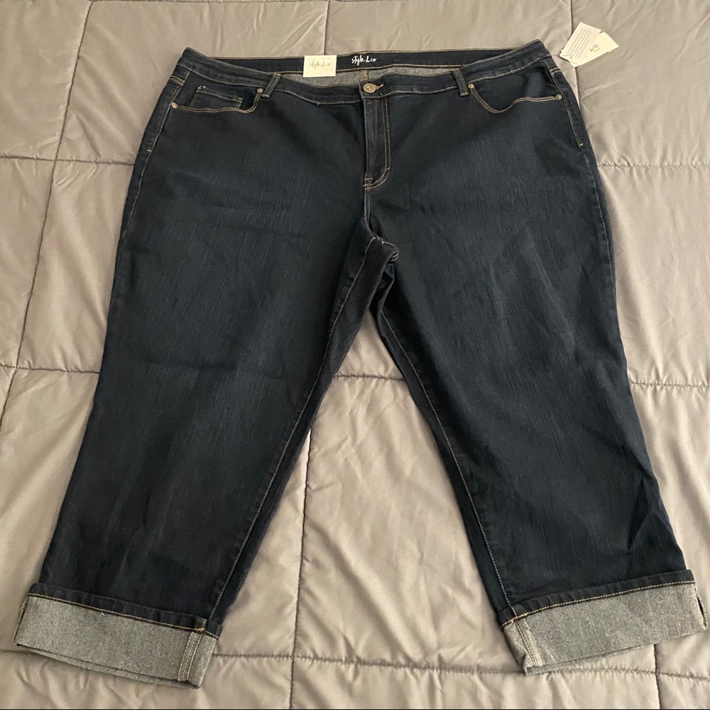 Style & Co Denim Blue Plus Mid-Rise Capri Pants 24W